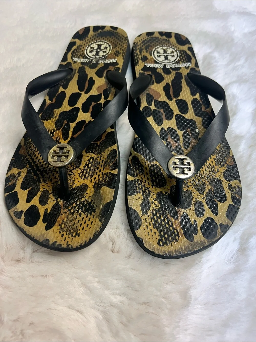 Tory Burch Thin Flip Flops Leopard print Thong Sandals Size 7